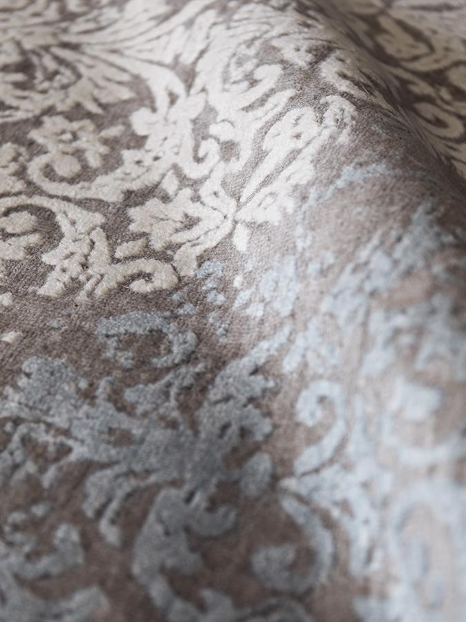 Damask Elegance